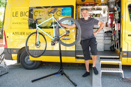 Atelier mobile de réparation de vélo : le Bicyclologue est de retour !